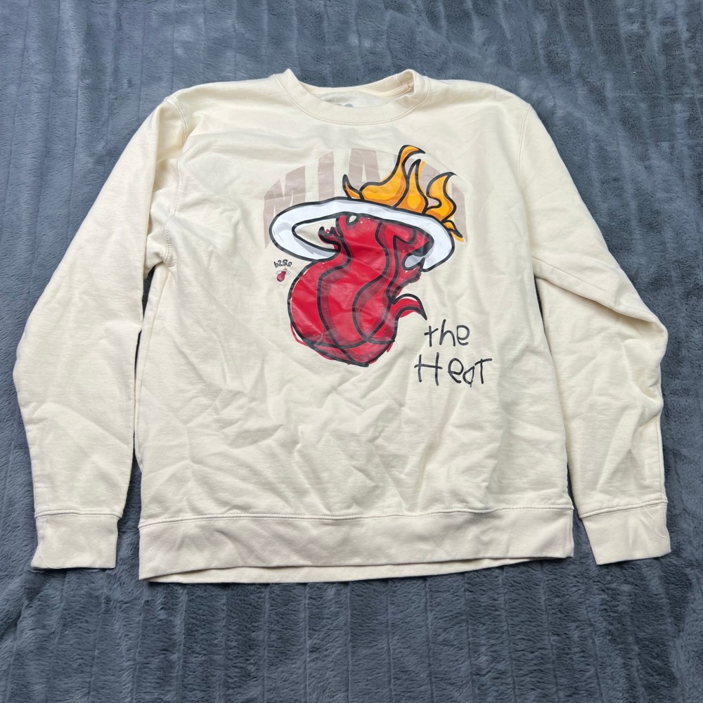 Miami Heat NBA Crewneck Sweatshirt Cream Graphic Pullover 13235 Large